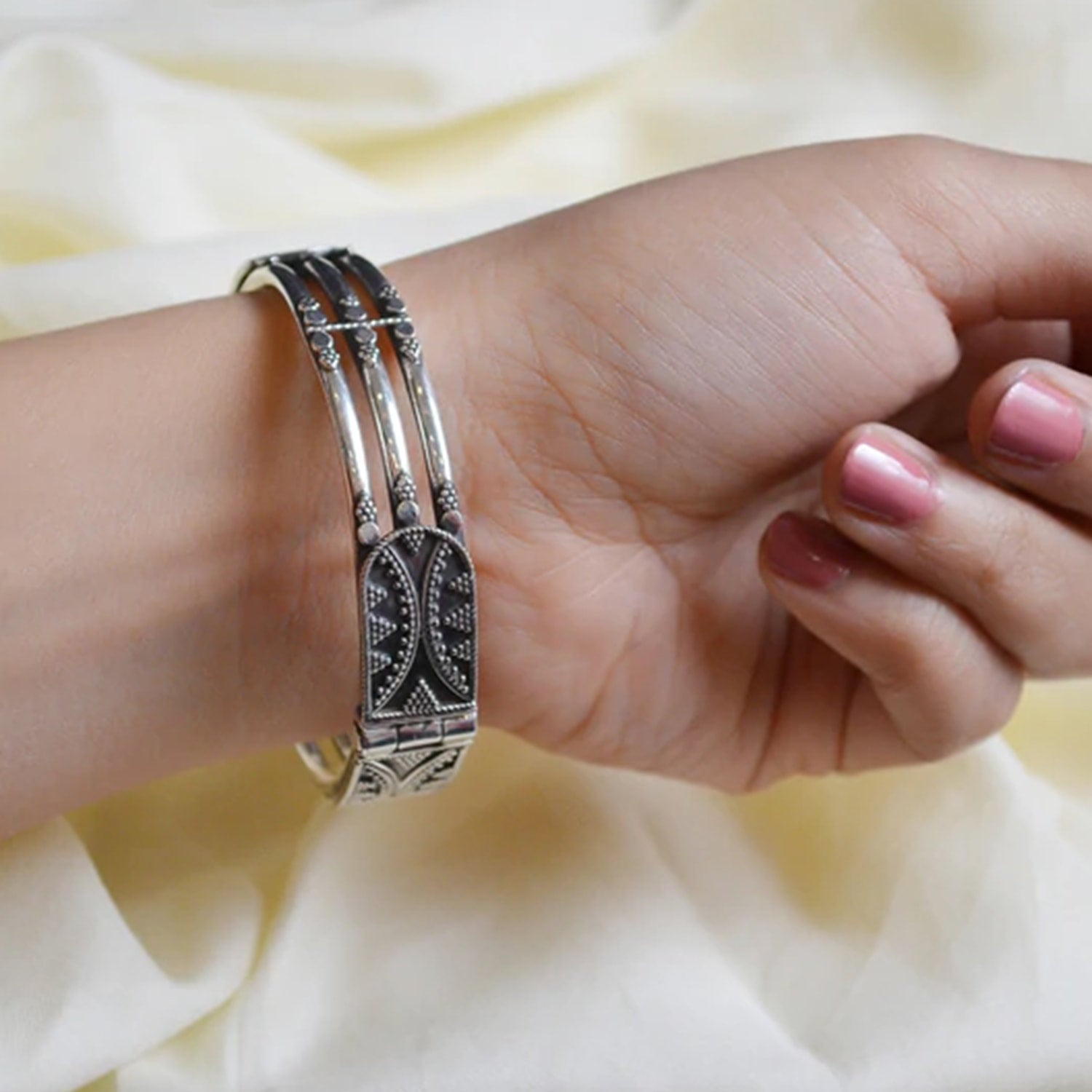 Kada Kada Type Silver Kada Silver Kada For Ladies Trendy Kada for Ladies Anmol Jewellers